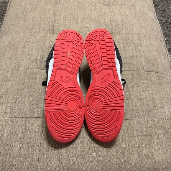 Nike Dunk Low EMB Chicago - Picture 8 of 9